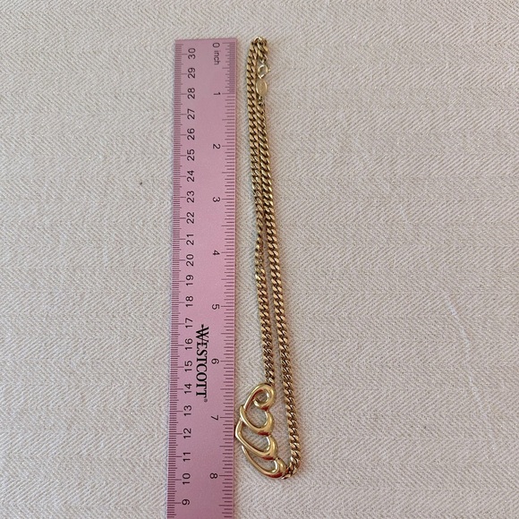 Vintage Napier Triple Heart Necklace Chunky Gold Tone Cuban Chain Signed Choker - Picture 11 of 11